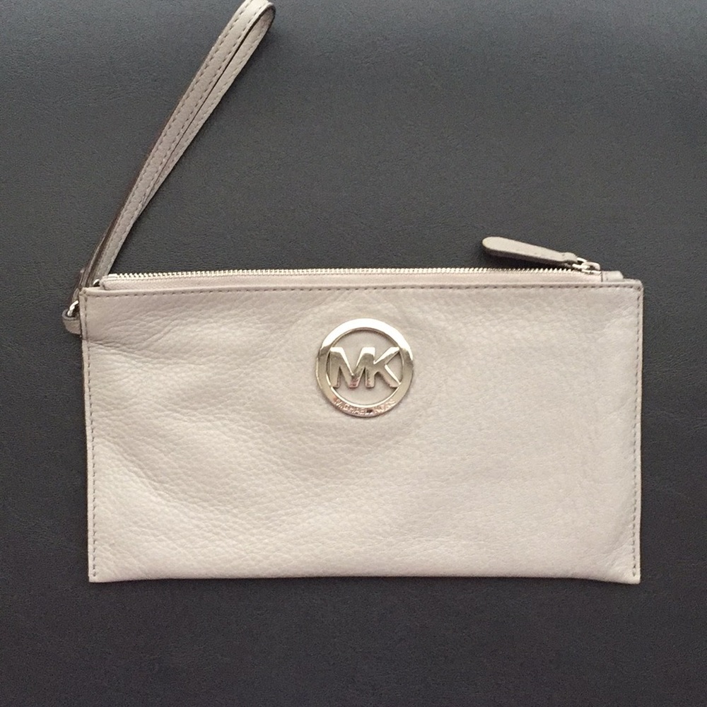 Michael Kors wristlet